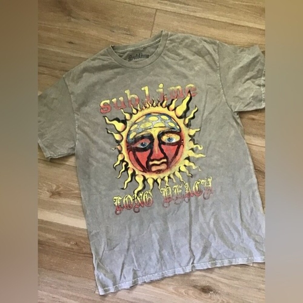 Sublime “Long Beach” Graphic Tee L NWOT